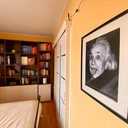 Einstein'S Apartment-2